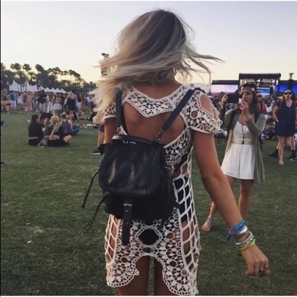 Host Pick For Love and Lemons Barcelona Swim Cover Up Size Small EUC - Picture 7 of 11